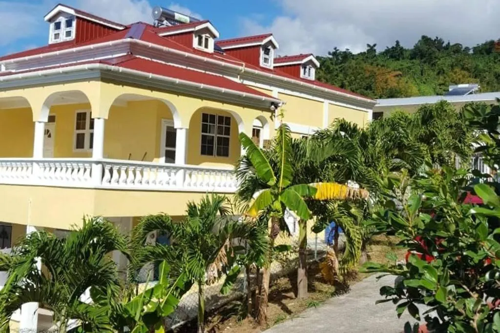 Modern Air Conditioned Home For Family & Adventure Loubiere